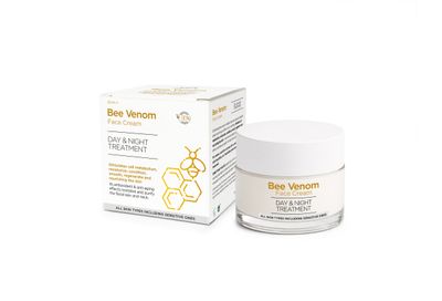 Chica Ritual Bee Venom Restorative Cream 50ml box